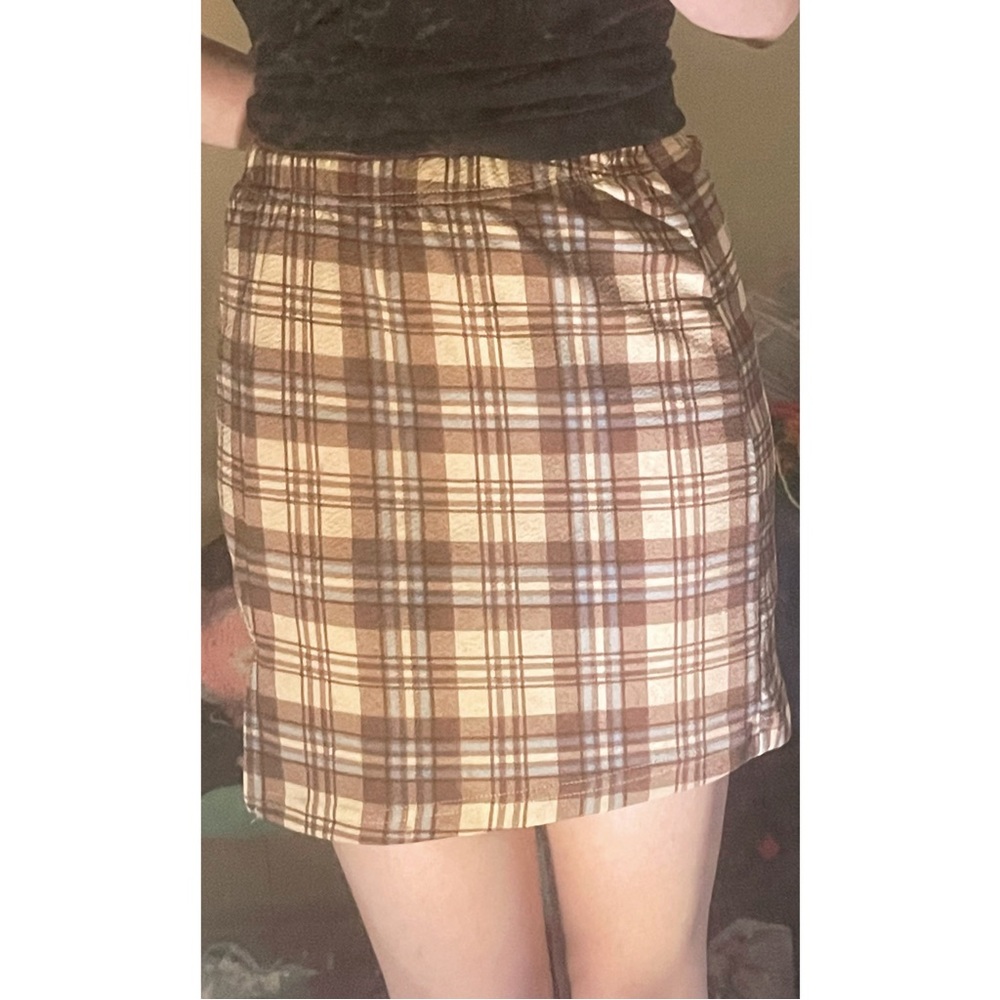 Cute Plaid mini skirt brown color